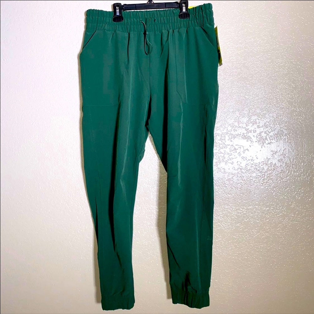 WOMENS MEDIUM ** Dark Green Pants ** NWT